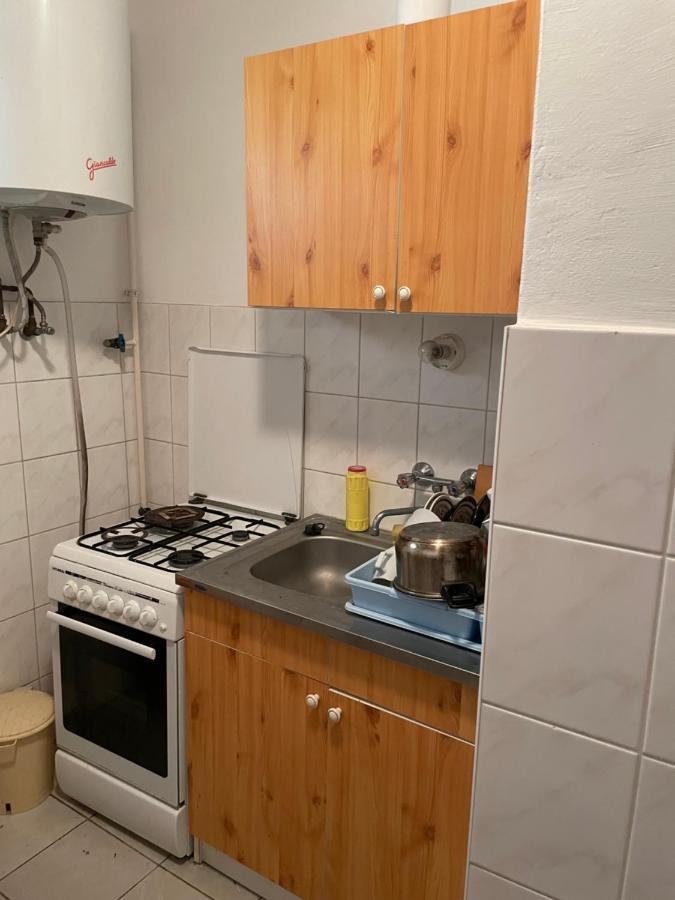 PoroszlóZsuzsa Apartmanアパートメント エクステリア 写真